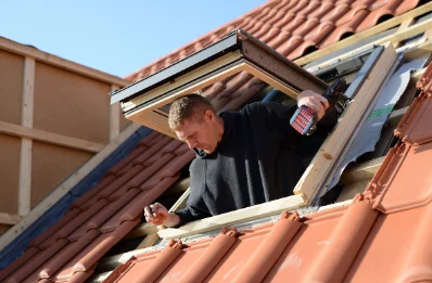 Pose de fenêtres de toit Velux à Guigny